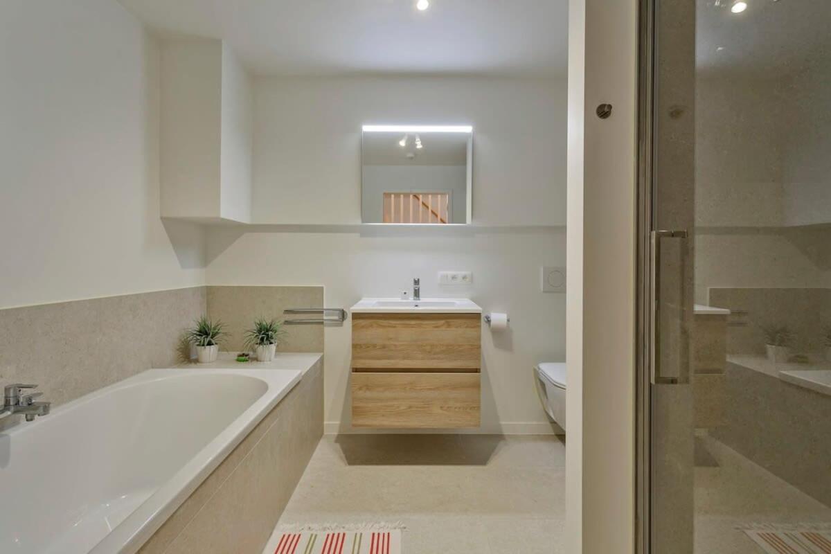 Huswell - Stunning Apartment At The Beachfront Of De Haan Luaran gambar