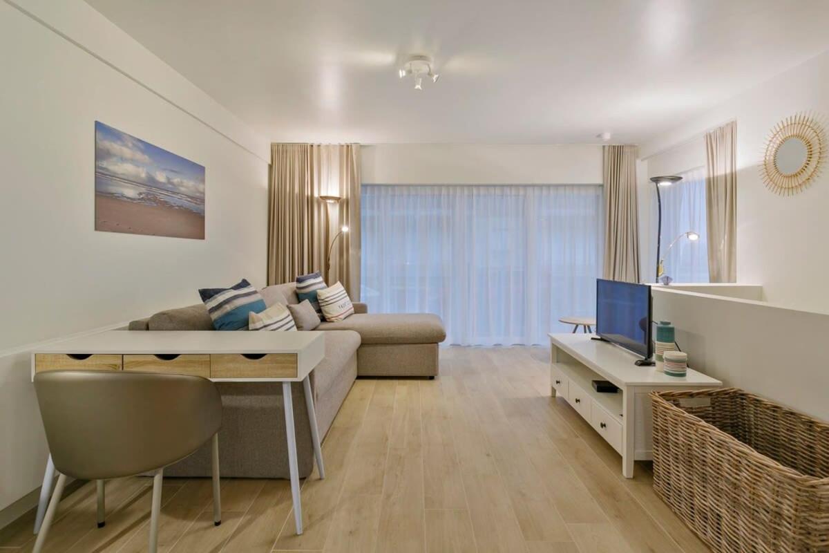 Huswell - Stunning Apartment At The Beachfront Of De Haan Luaran gambar